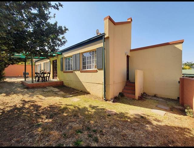 3 BEDROOM CLUSTER FOR SALE IN HALFWAY GARDENS